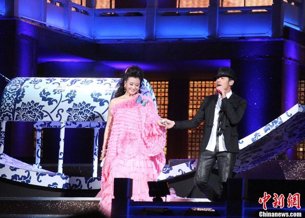 Song Zuying, one of the most capable singers on the Chinese stage, held her first solo concert in Taiwan on Sunday night. 