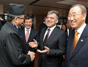 From left: Jhala Nath Khanal, Prime Minister of Nepal; unknown; Abdullah Gul, President of Turkey; UN Secretary-General Ban Ki-moon at the UN Conference on Least Developed Countries, Istanbul, May 9, 2011. [Office of President Gul]