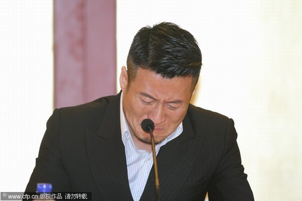 Taiwan soap actor Sun Xing held a news conference Monday afternoon to brief on his drug taking incident after 19 days detention.[Photo/ CFP]