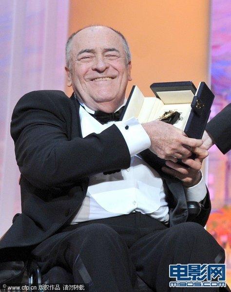 Legendary Italian director Bernardo Bertolucci, was awarded the Palme d'Honneur for his contribution to cinema which includes films like 'Last Tango in Paris' and 'The Last Emperor'. 