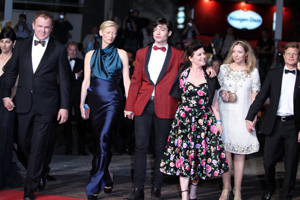 Actors and actresses pose on the red carpet before the screening of 'We Need to Talk About Kevin' presented in competition at the 64th Cannes Film Festival in Cannes, France, May 12, 2011.