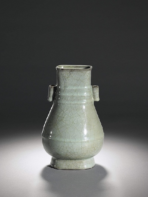 A vase from the Southern Song Dynasty (1127-1279) autioned at Sotheby aution house, London, on May 12, 2011.