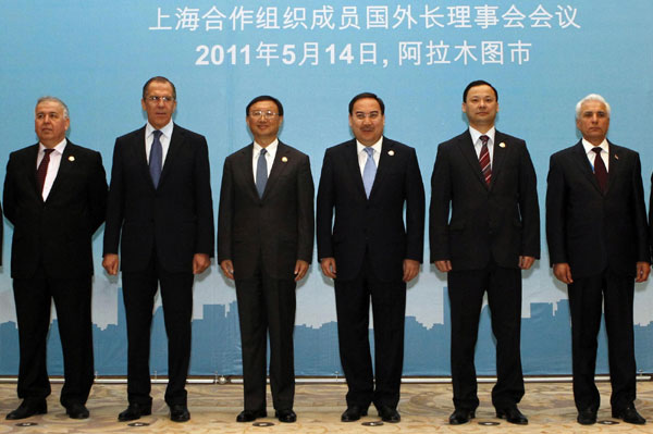 SCO FMs meet on regional peace, security