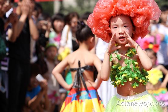 Environment-friendly show in primary school