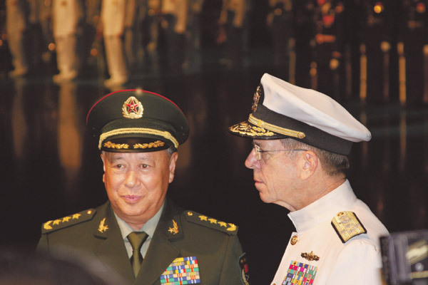General Chen Bingde, Chief of the General Staff of the People's Liberation Army, meets with Admiral Michael Mullen, chairman of the US Joint Chiefs of Staff , in Washington after an armed forces full honor review ceremony on Tuesday to mark Chen’s visit to the US. [China Daily]