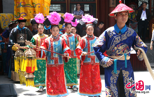 Beijing hosts royal garden festival