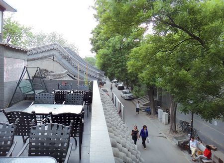 'Mini 798' captures the imagination in Fangjia Hutong