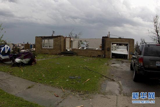 A deadly tornado struck Joplin, a city of 50,000 people in the southwest corner of Missouri of U.S. Sunday night, killing at least 116 people and leaving churches, schools, and homes reduced to ruins. 