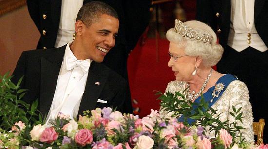 Her Majesty said she had 'fond memories' of first meeting the Obamas in 2009 at the G20 conference in London. [People's Daily]