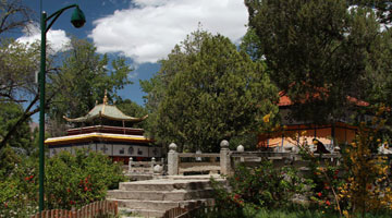 Summer Palace of Dalai Lamas,Norbulingka Park