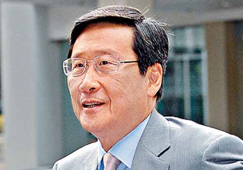 Peter Woo,one of the 'Top 40 richest people in Hong Kong of 2011' by China.org.cn