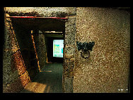 The Nanyue King's Tomb Museum is well known for its elegant Han Dynasty (206 B.C.-24 A.D.) architecture, and showcases Guangzhou's near 2,000-year history. Belonging to the second king of Nanyue Zhao Mo, the tomb was discovered in 1983 and opened to the public in 1988.[yanjunyu/bbs.fengniao]