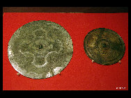 The Nanyue King's Tomb Museum is well known for its elegant Han Dynasty (206 B.C.-24 A.D.) architecture, and showcases Guangzhou's near 2,000-year history. Belonging to the second king of Nanyue Zhao Mo, the tomb was discovered in 1983 and opened to the public in 1988.[yanjunyu/bbs.fengniao]