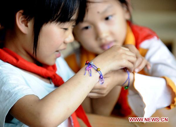 Children celebrate upcoming Dragon Boat Festival