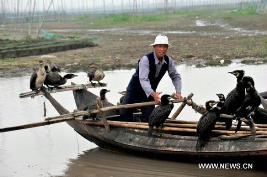 Drought threatens Honghu Lake