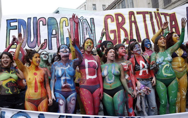 Chilean students in body paint urge education reform