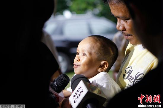 A Filipino blacksmith's son, who stands less than two-thirds of a meter tall, has been declared the world's shortest man. Sunday's announcement came on his 18th birthday, sparking celebrations across his hometown.