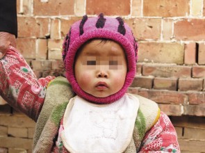 Police return rescued babies to their buyers 