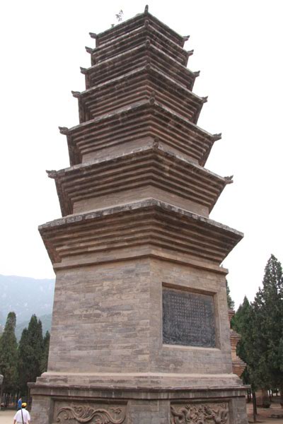 A stele in Shaolin Temple, which is the tomb of a late abbot [Photo/CRIENGLISH.com]