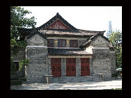 Photo shows the beautiful scenery of Nanjing University in Nanjing, capital of south China's Jiangsu Province.[牛顿的苹果/forums.nphoto]