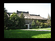 Photo shows the beautiful scenery of Nanjing University in Nanjing, capital of south China's Jiangsu Province.[牛顿的苹果/forums.nphoto]
