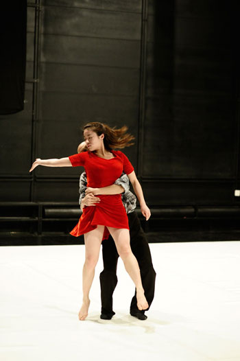 Contemporary dance: Behind 3.0