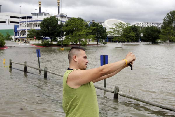 Levees in northern Missouri breached