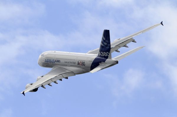 An Airbus A380 takes part in a flying display during the 49th Paris Air Show at the Le Bourget airport near Paris An Airbus A380, the world's largest jetliner, takes part in a flying display during the 49th Paris Air Show at the Le Bourget airport near Paris June 23, 2011. (Xinhua/Reuters)