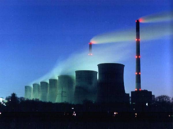 China strives to meet emission reduction target