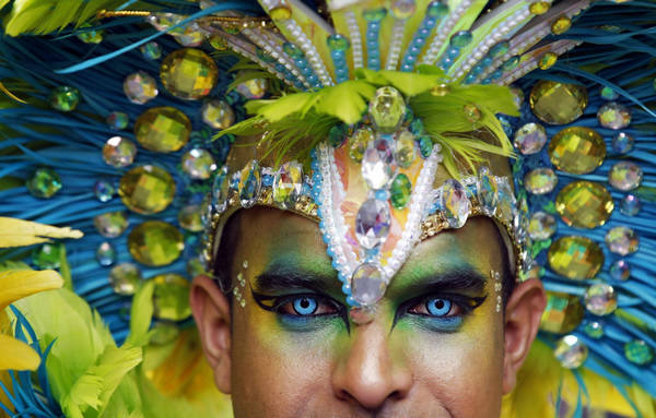 A man takes part in the Gay Pride Parade in New York June 26, 2011. [Photo/Agencies] 