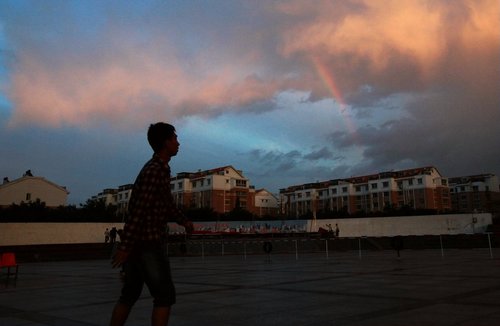 Yinchuan saw rainbow in sunset glow