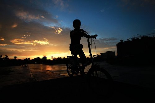 Yinchuan saw rainbow in sunset glow