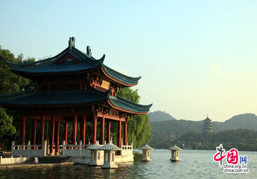 West Lake,one of the 'Top 8 July destinations in China' by China.org.cn.