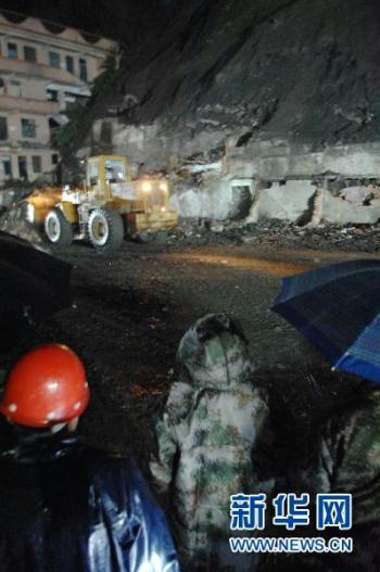 The death toll has risen to 18 from a rain-triggered landslide in northwestern China's Shaan-xi Province.