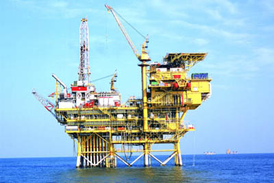 The platform C of the Penglai 19-3 oilfield in the Bohai Bay, which started on June 17 respectively. [File photo]
