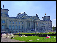 The Reichstag, the seat of the German Parliament, is one of Berlin's most historical landmarks. Many historic neighborhoods and monuments were destroyed during the Second World War in Berlin, but since the reunification after the fall of the Berlin Wall in 1989, historic areas have been completely revamped. Nowadays, Berlin is once again one of the greatest European cities: lively, dynamic and inviting. [Zhang Fang/China.org.cn]