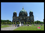 The Berliner Dom. The biggest and most impressive church in Berlin, built at the turn of the century (19th/20th). It’s located next to the museum island. [Zhang Fang/China.org.cn]