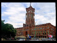 The Red City Hall is the town hall of Berlin. It is the home to the governing mayor and the government (the Senate of Berlin) of the Federal state of Berlin. [Zhang Fang/China.org.cn]