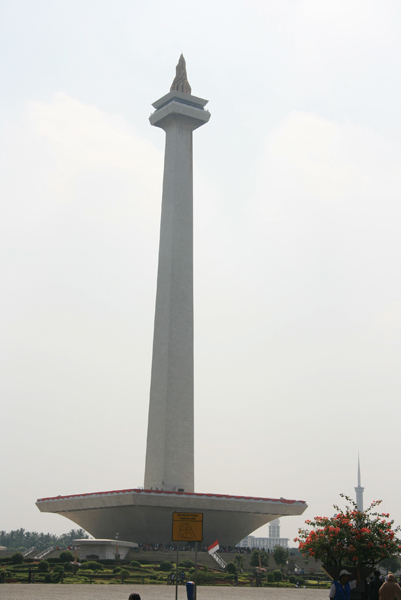 The National Monument lies 130 m over Independence square in the center of Jakarta.