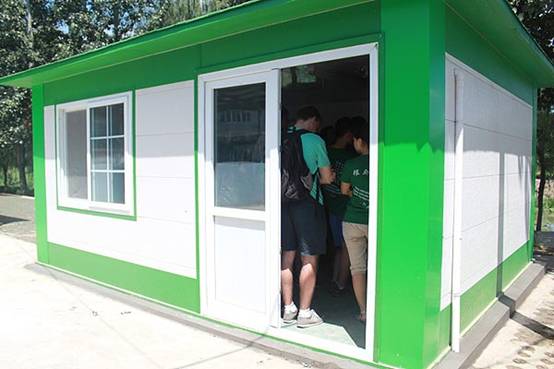 The outside of the Green Shed, a new waste disposal effort in Beijing. [by Jiao Meng] 