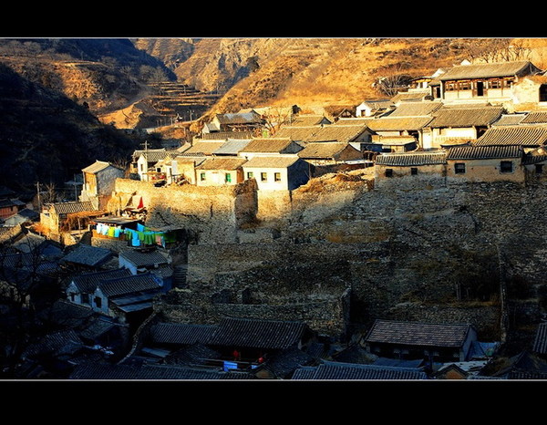 Only 60 km away from China's huge capital Beijing there is this lovely little village called Cuandixia. This village is known for its well preserved 689 Ming and Qing dynasty-style houses owned by 76 families. Photo by Wangjifeixia/Fengniao.com 