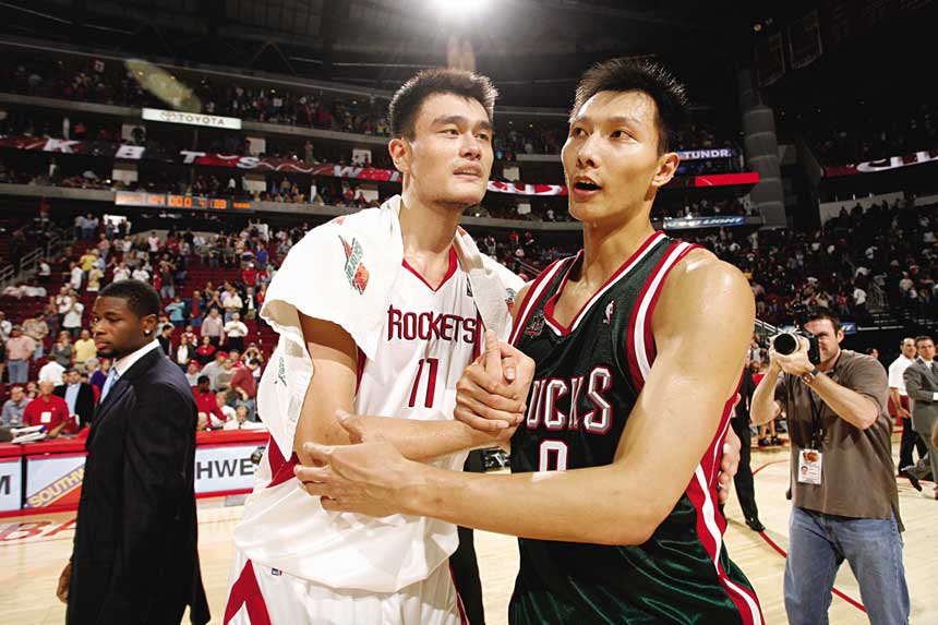 On November 9, 2007, Yao played against fellow Chinese NBA and Milwaukee Bucks player Yi Jianlian for the first time. The game was watched by over 200 million people in China alone, making it one of the most-watched NBA games in history. 