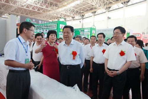 2011 Halal Food Festival opens in Yinchuan