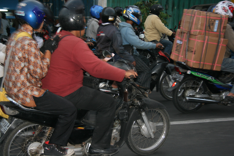 Motorbikes on Indonesian streets [Zhang Ming'ai/China.org.cn]