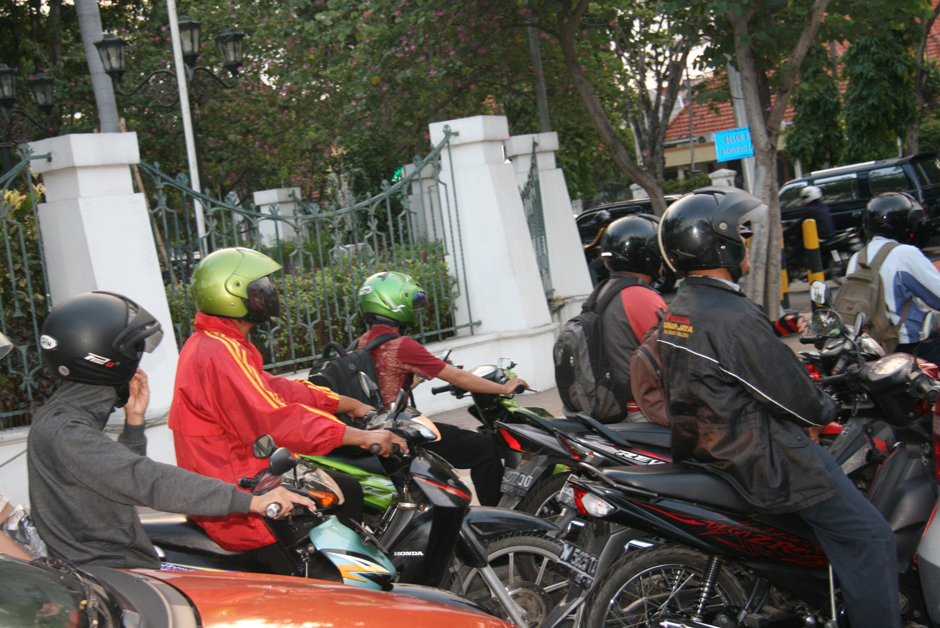 Motorbikes on Indonesian streets [Zhang Ming'ai/China.org.cn]