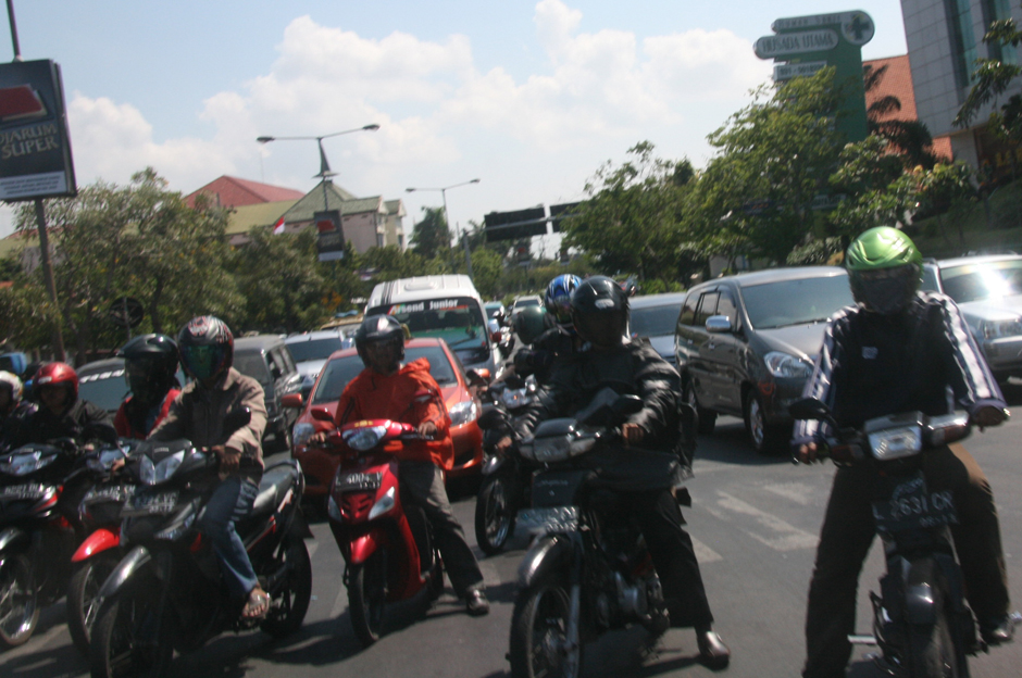 Motorbikes on Indonesian streets [Zhang Ming'ai/China.org.cn]