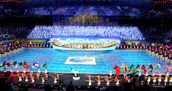 The 14th FINA World Championships opened with an aquatic carnival in Shanghai, China on Saturday night. [sina.com]