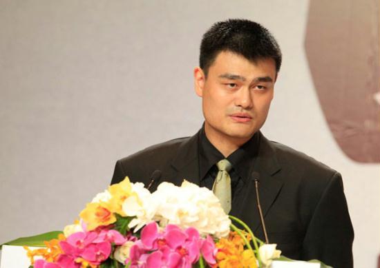 Yao Ming announces his retirement from basketball during a press conference, in Shanghai, July 20, 2011. 