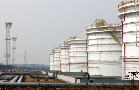 A strategic crude oil reserve base in Ningbo, Zhejiang province. [China Daily]
