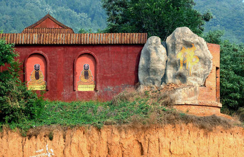 The Shaolin Temple located near Zhengzhou city, Henan province, is in disrepair in this photo taken on June 29, 2011. [Photo: Xinhua] 